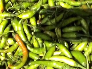 Hari Mirch ke Fhayede Chauka Denge Aapko