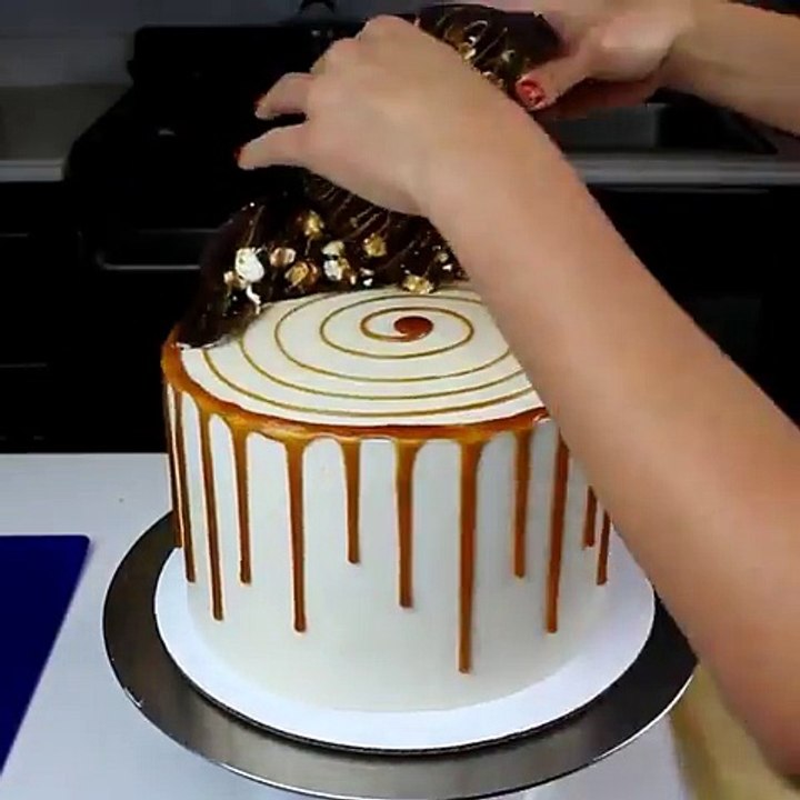 Most Satisfying Cakes Compilation - CAKE STYLE - Amazing Cake Decorating (7)