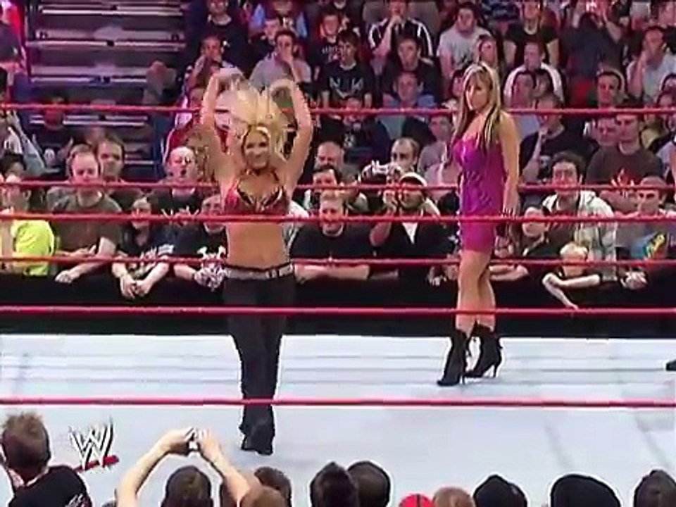 WWE RAW 2007 Jillian Hall vs Candice Michelle