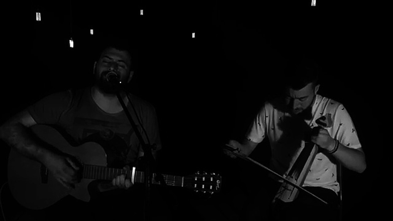 Ali Baran '' Sevdan Yere Batsın ''