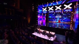 Britain's Got Talent 2017 Issy Simpson Amazing 8 Year Old Magician IRL Hermione Full Audition S11E02 - Dailymotion