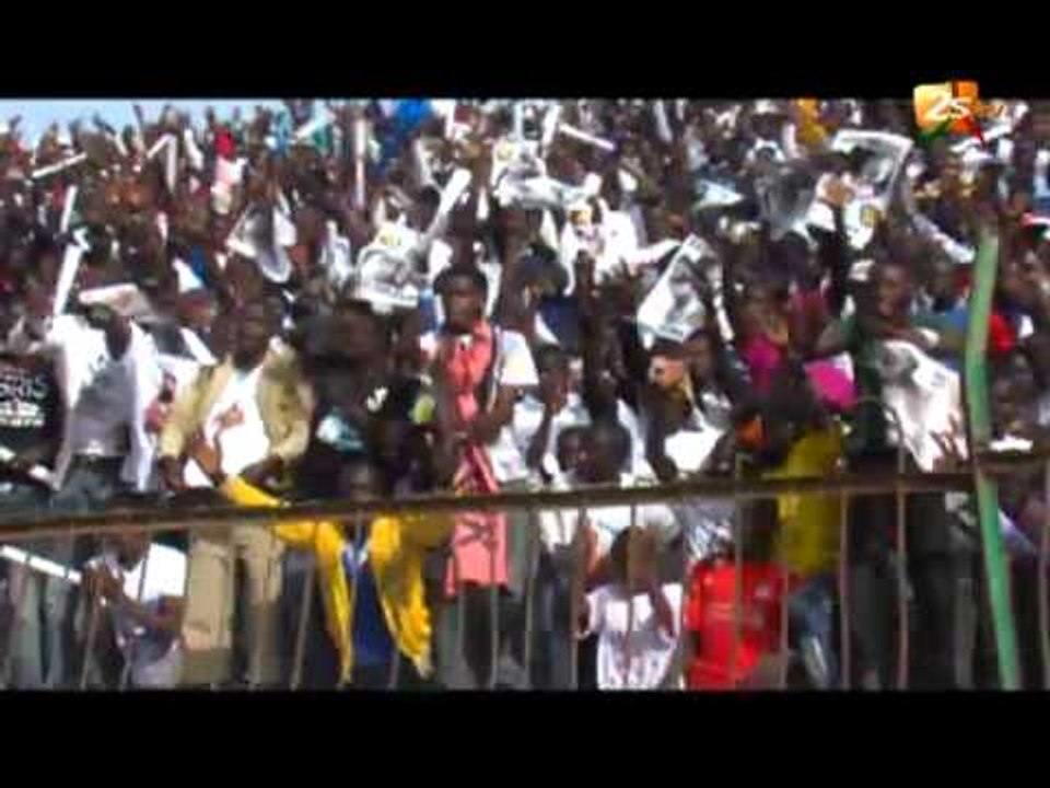 Exclusif : Toute la préparation mystique de Gris Bordeaux de son quartier au Stade le 1er Janvier