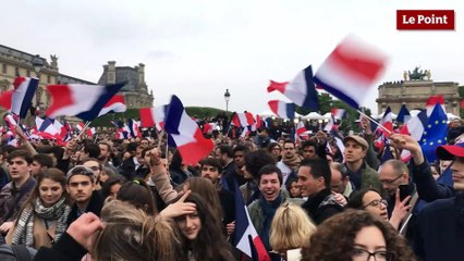 Présidentielle : la soirée complète à la pyramide du Louvre