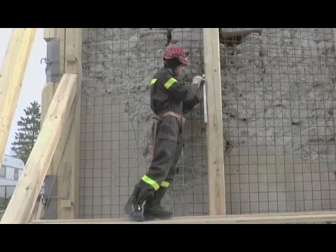 Aschio di Visso (MC) - Terremoto, lavori in chiesa S.Maria delle Cave (08.05.17)