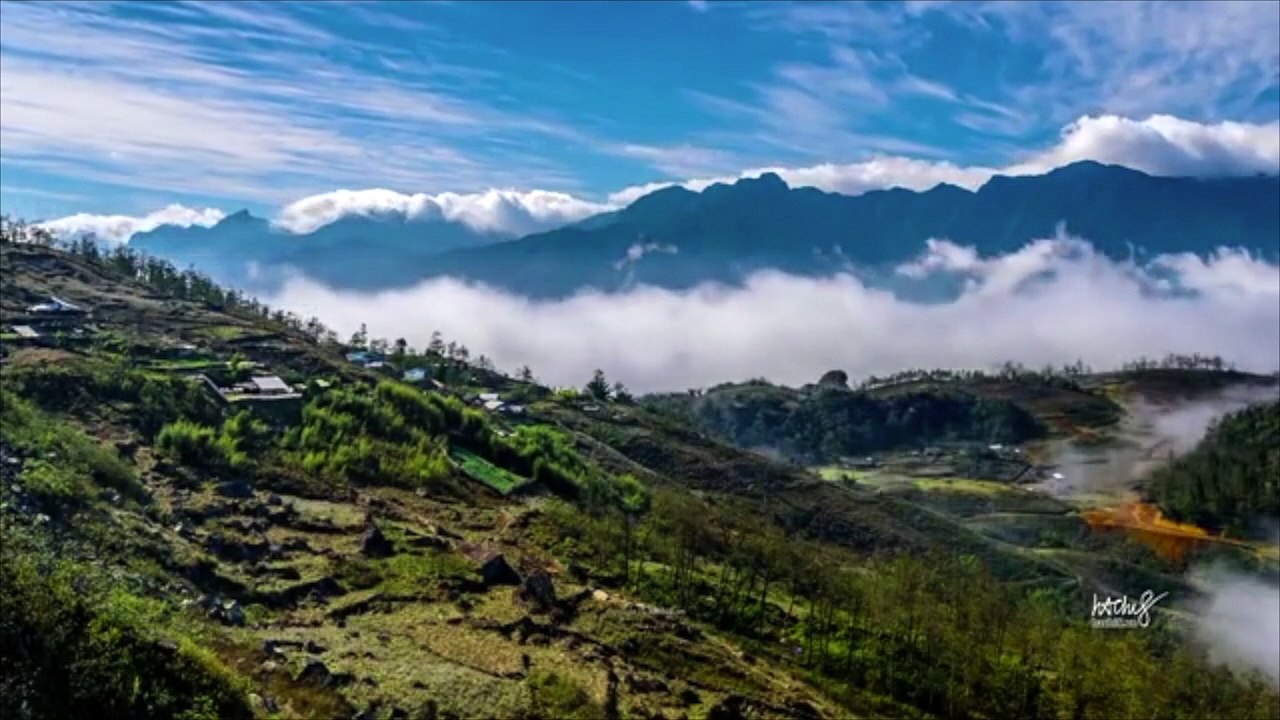 Sa Pa, in the dance of the clouds