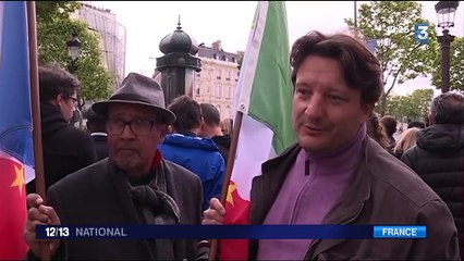 E. Macron/F. Hollande : côte à côte pour les commémorations du 8 mai