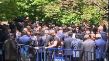 Cumhurbaşkanı Erdoğan Ve Abdullah Gül Cenazede Bir Araya Geldi