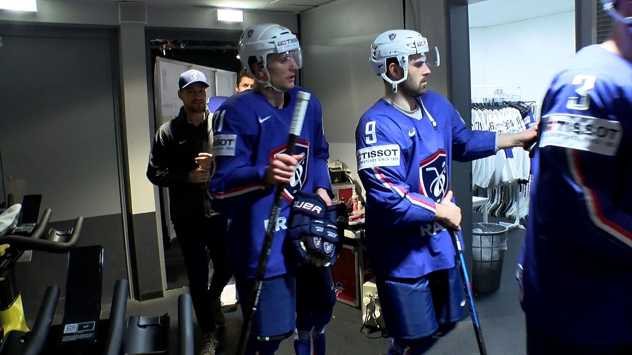Interviews de Damien Fleury et Pierre-Edouard Bellemare, au lendemain de l'exploit face à la Finlande