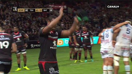 "Bravo pour votre carrière" dixit Maxime Chalon à Thierry Dusautoir