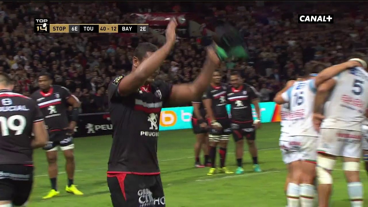 "Bravo pour votre carrière" dixit Maxime Chalon à Thierry Dusautoir