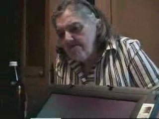 Comment insérer un CD dans votre ordinateur facilement 📀