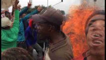 Violentos disturbios por la falta de vivienda en Sudáfrica