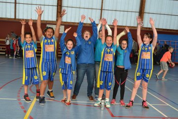 Les U11F CHAMPIONNES du Morbihan D2 2016-2017 !
