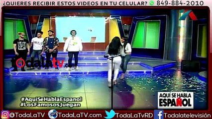 Los Famosos Juegan-Aquí se habla español-Video