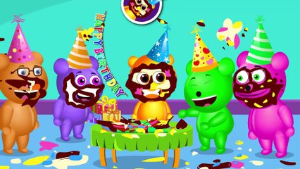 Mega Gummy bear Brushing his teeth finger family Rhyme for Kids - Gummy bear Ice cream Funny