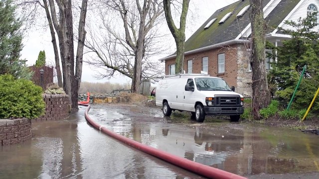Leste do Canadá sofre com chuvas e inundações