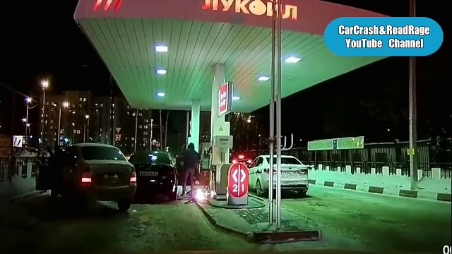 IDIOT AUDI DRIVERS AND EPIC AUDI DRIVING FAILS