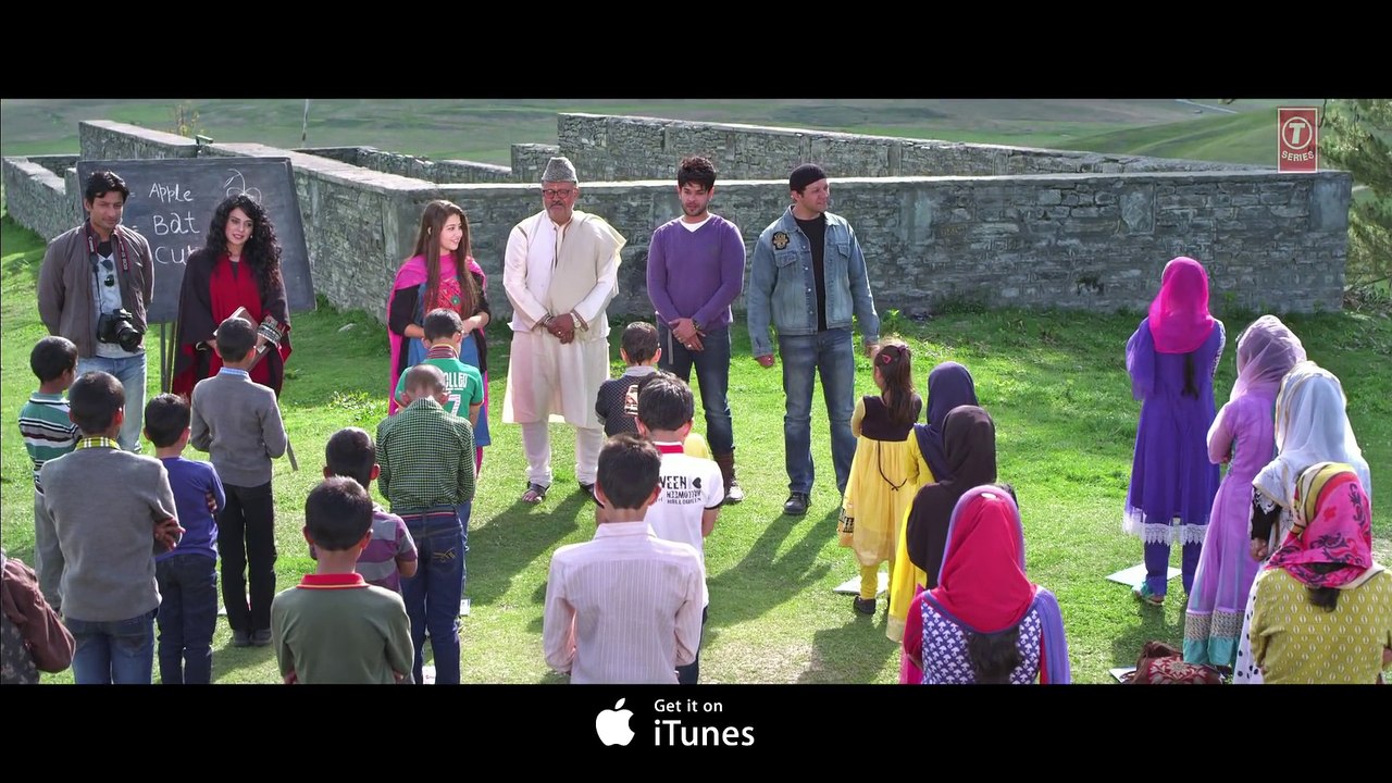 LAB PE AATI HAI DUA  VIDEO SONG