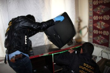 26 Ayrı Adrese Uyuşturucu Baskını