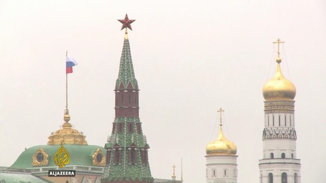 Macron email hack: Analysts accuse Russia of involvement