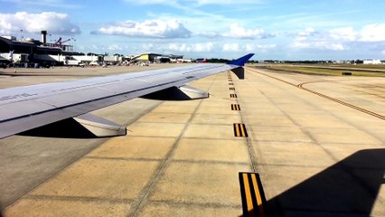Takeoff From Tampa International Airport (TPA)- United Airlines (HD) (60FPS)