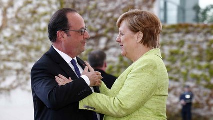 Download Video: L'ultimo atto di Hollande: a Berlino per un saluto ad Angela Merkel