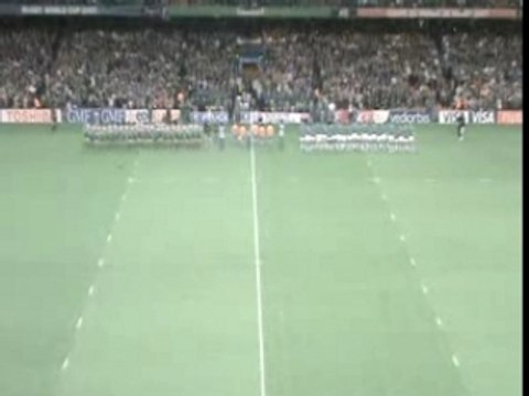 Les hymnes et le Haka de France-Nouvelle-Zélande