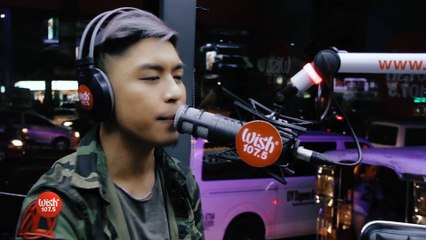 Kris Lawrence sings  Isang Numero  LIVE on Wish 107.5 Bus