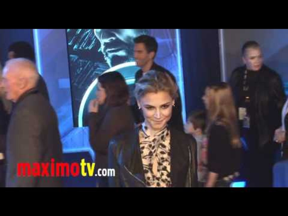 SAMAIRE ARMSTRONG - "TRON: Legacy" World Premiere