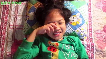 Đồ chơi bác sĩ cho bé - Bé tập làm bác sĩ