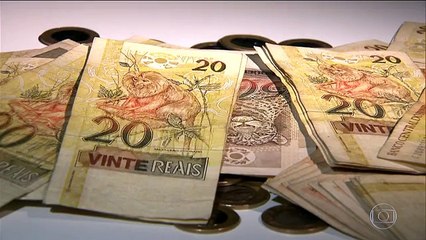 Governo estuda reduzir limite de saque em dinheiro vivo