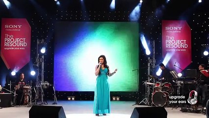 Tujhme Rab Dikhta Hai by Shreya Ghoshal live at Sony Project Resound Concert