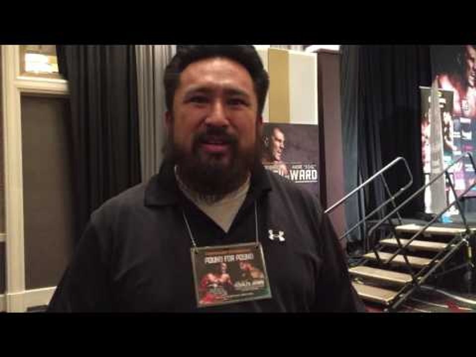 Reporter Asks Are UFC Fans So Dumb They Think Conor McGregor Can Beat Floyd Mayweather?