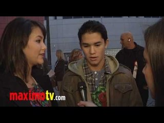 BooBoo Stewart Interview 2010 Hollywood Christmas Parade - Twilight Breaking Dawn Star