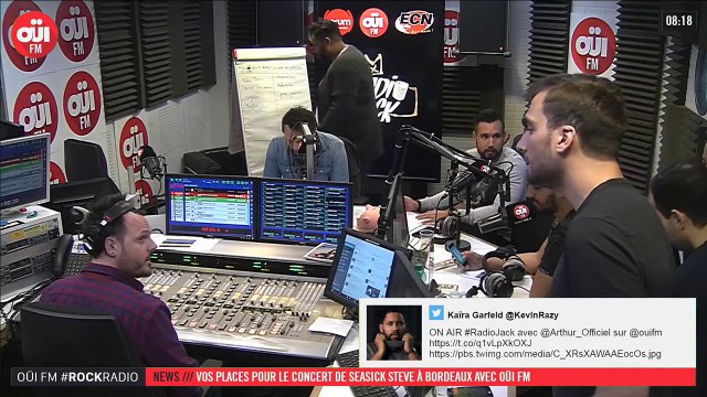 La radio OUI FM en direct vidéo /// La radio s'écoute aussi avec les yeux (2913)