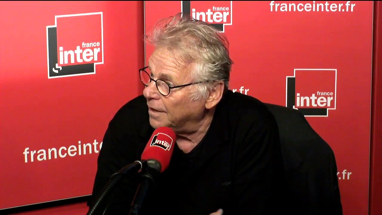 Daniel Cohn-Bendit sur Macron : "Il bouscule complètement le paysage politique en France."