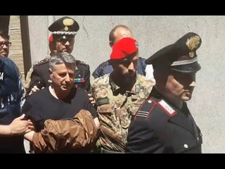 Скачать видео: Platì (RC) - 'Ndrangheta, arrestato il latitante Rocco Barbaro (09.05.17)