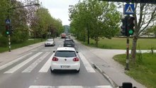 O que acontece quando precisas de rebocar o carro e não tens dinheiro para esse serviço... WTF!