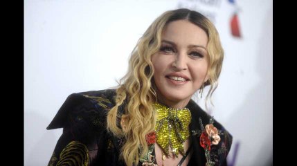 Emmanuel Macron : Madonna ravie de sa différence d’âge avec Brigitte (vidéo)