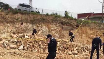 Tuzla'da Yol Çalışması Sırasında Tarihi Mezar Bulundu