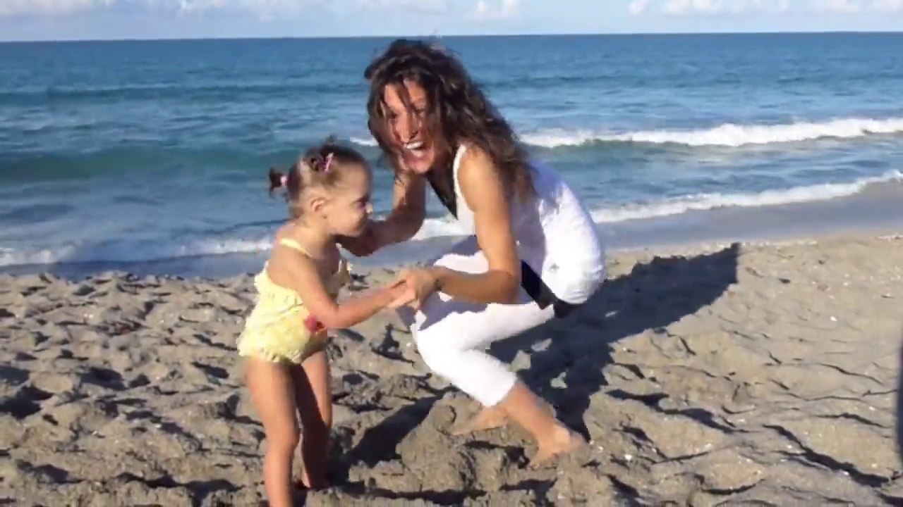 Twist! _ Dance Song _ Right and Left Song _ Children's Song _ Patty Shukla (DVD Version)-JDQ