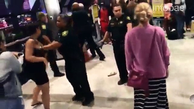 Caos y peleas en un aeropuerto de Florida por vuelos cancelados - Infobae