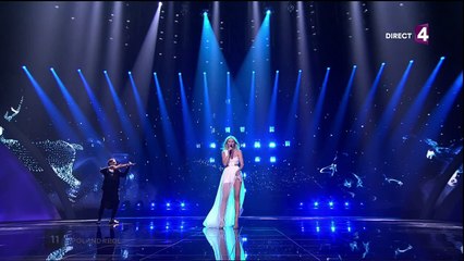 Kasia Moś «Flashlight» - POLOGNE