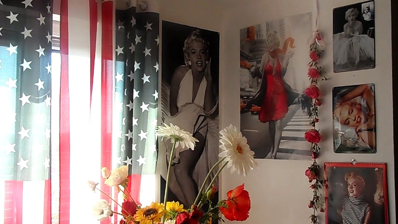 indochine  la machine a rattrapper le temps ( 1987)..