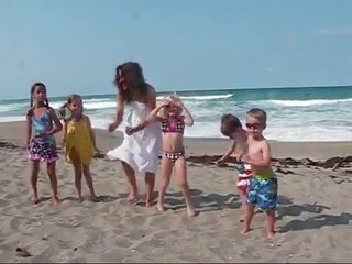 Twist  - Learn Right and Left, action