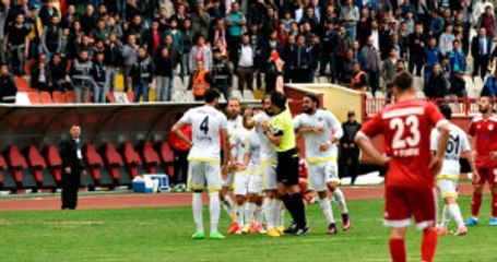Menemen Belediyespor, Futbolcusunu Duşta Unutunca Maçı Eksik Tamamladı