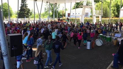 Battucada16 classes au Plongeoir de JonzacUn partenariat entre l'éducation nationale et la CDCHS