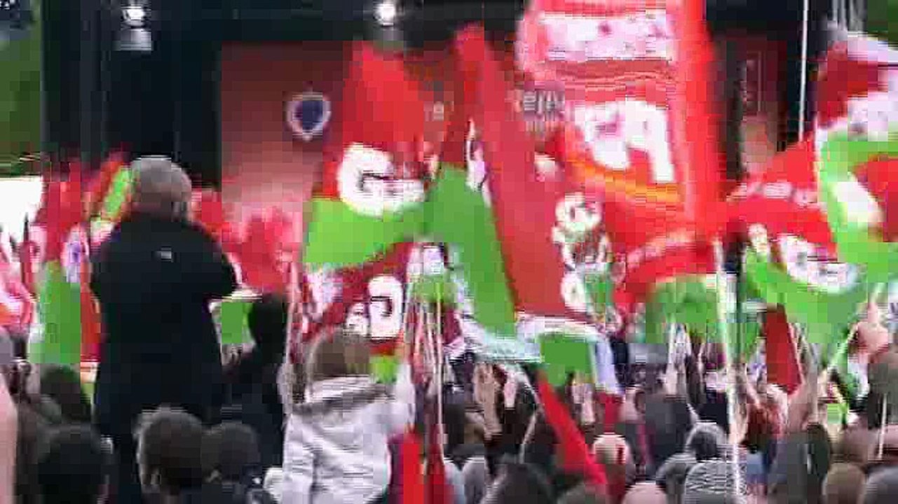 Ecoute dans le vent (Hommage aux insoumis)