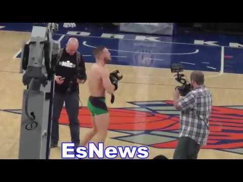 Manny Pacquiao vs Conor McGregor Who You Got? EsNews Boxing