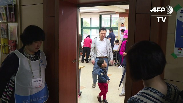 Sul-coreanos escolhem novo presidente após impeachment